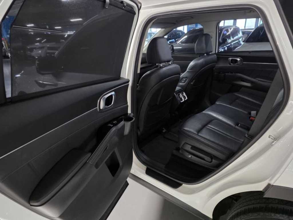 KIA Sorento - Vista 9