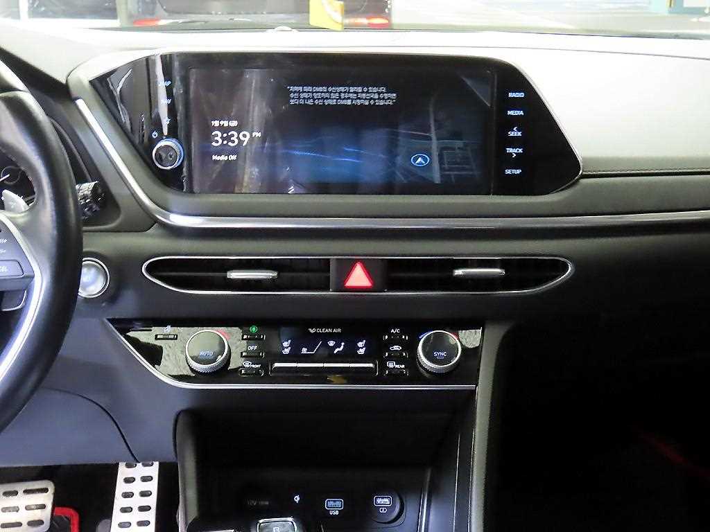 HYUNDAI Sonata - Vista 11