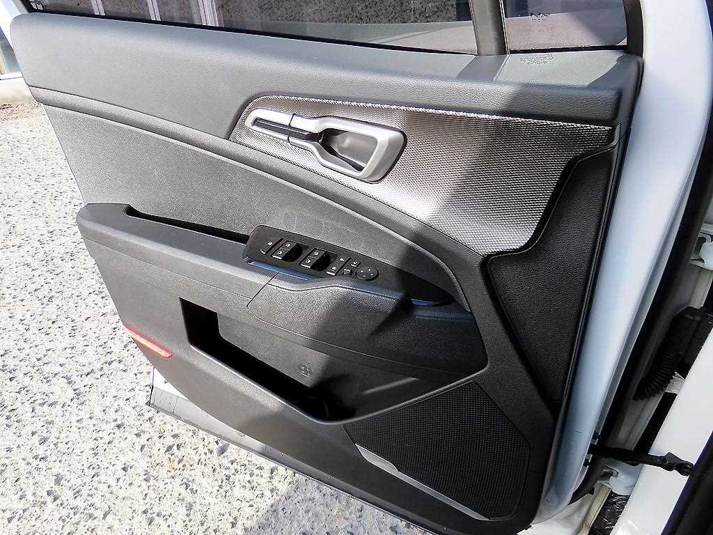 KIA Sportage - Vista 11