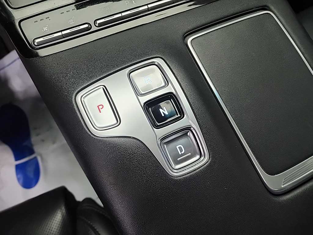 HYUNDAI Grandeur - Vista 9