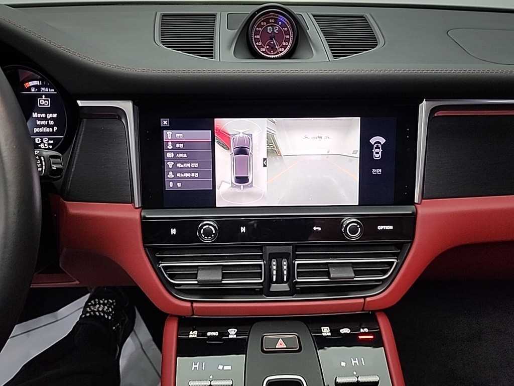 Porsche Macan - Vista 10