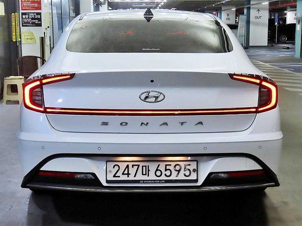 HYUNDAI Sonata - Vista 5