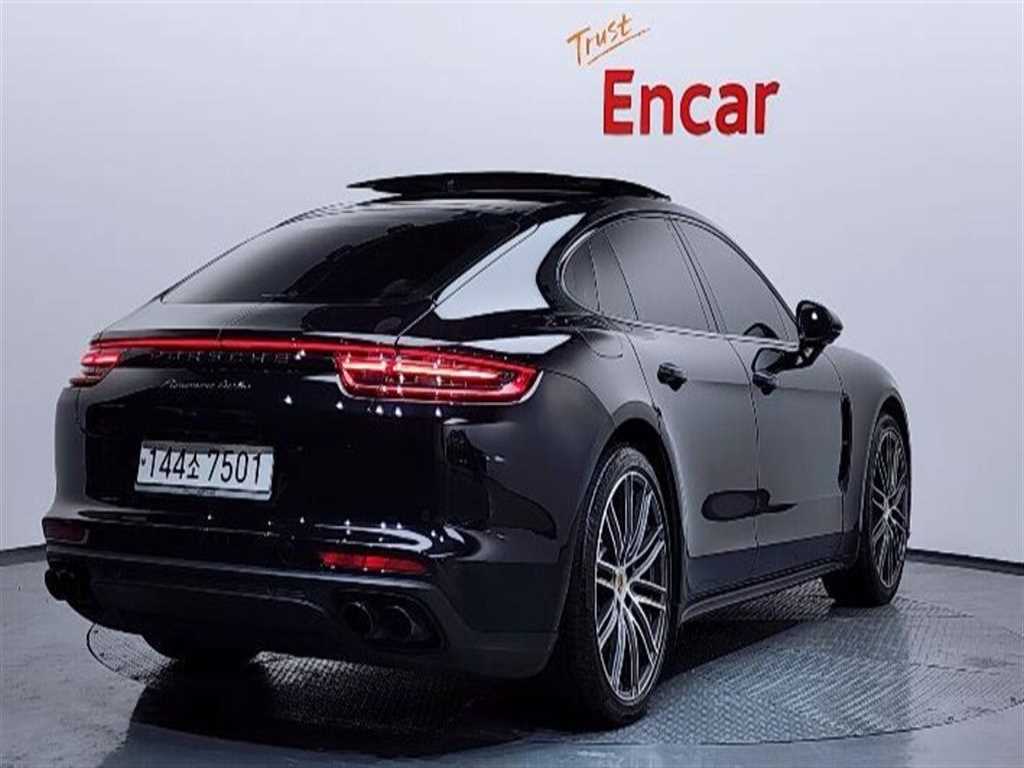 Porsche Panamera - Vista 2
