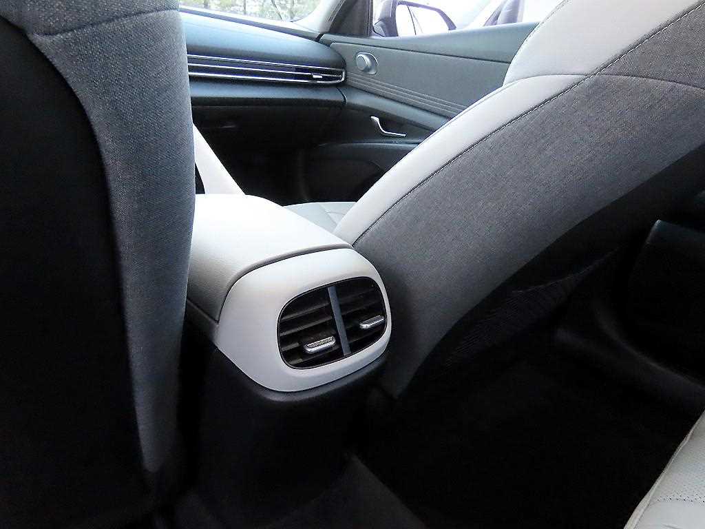 HYUNDAI Avante 2023 - Importación desde Corea - HF Imports Iquique - Foto 18