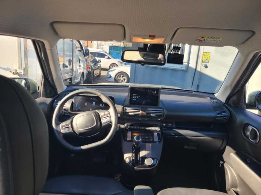 HYUNDAI Casper - Vista 6