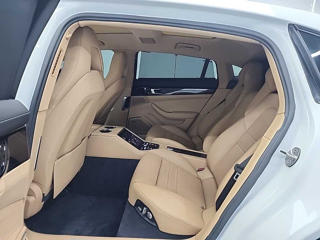 Porsche Panamera - Vista 12