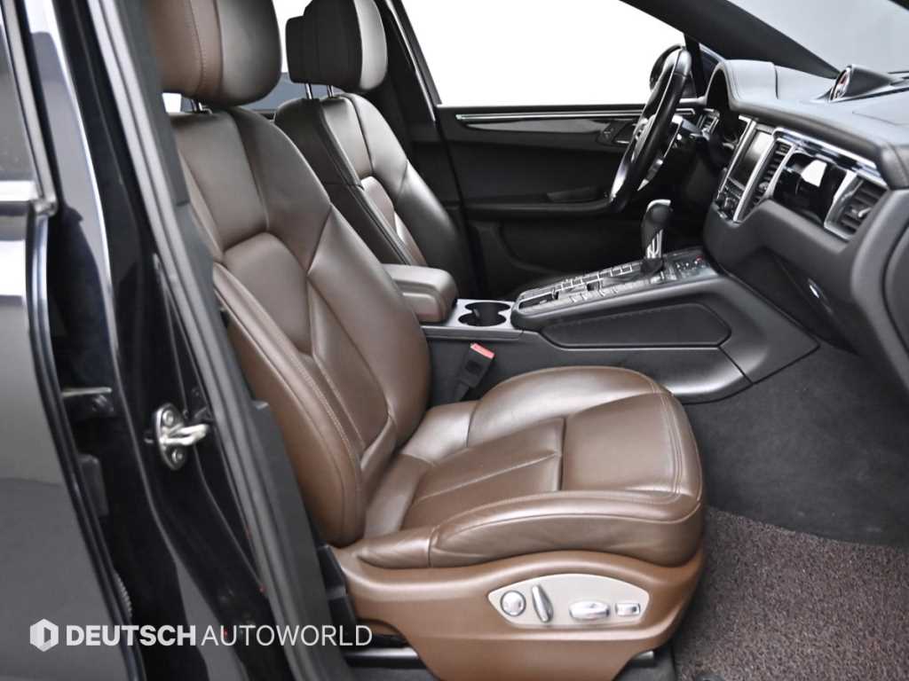 Porsche Macan - Vista 10