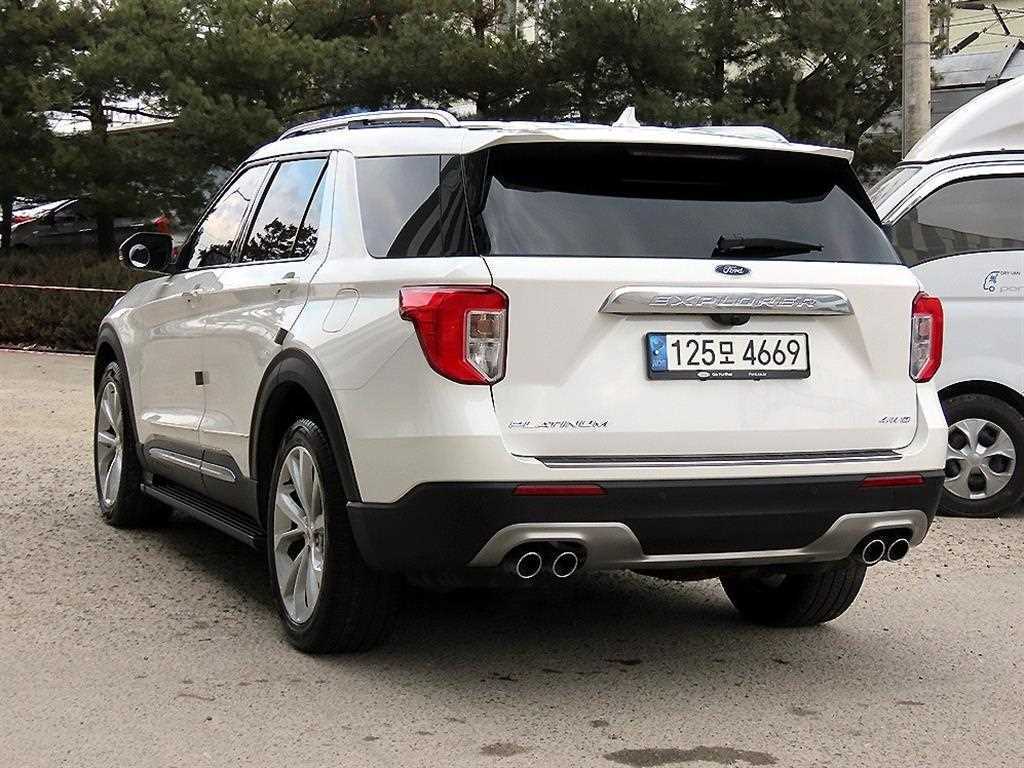 Ford Explorer - Vista 3