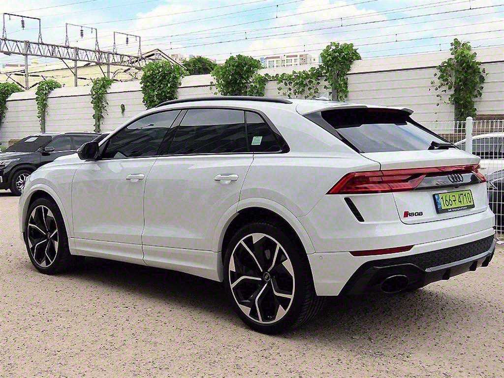 Audi RSQ8 - Vista 3