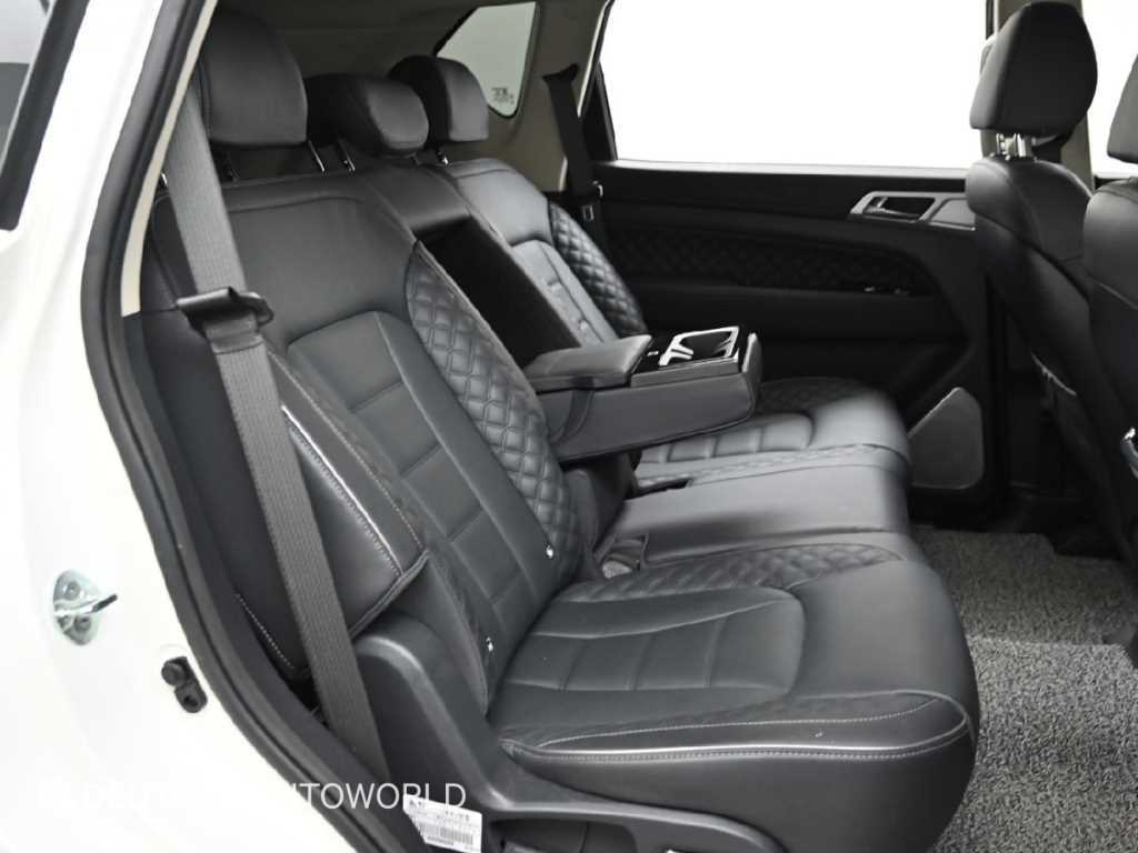 Ssangyong Rexton - Vista 12