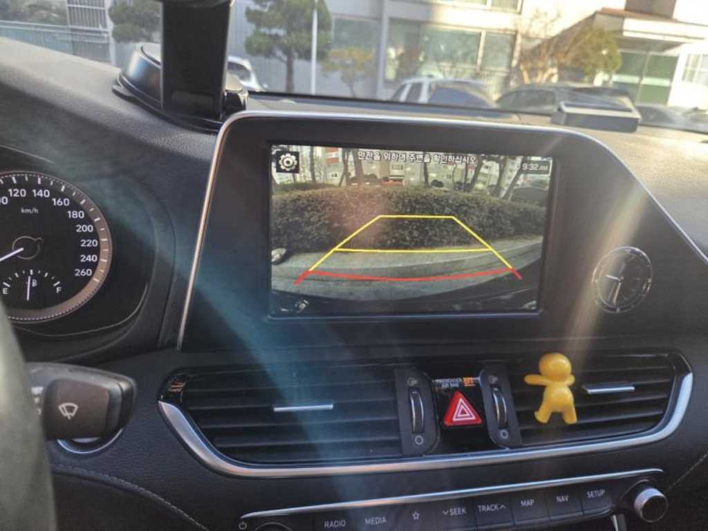 HYUNDAI Grandeur - Vista 7