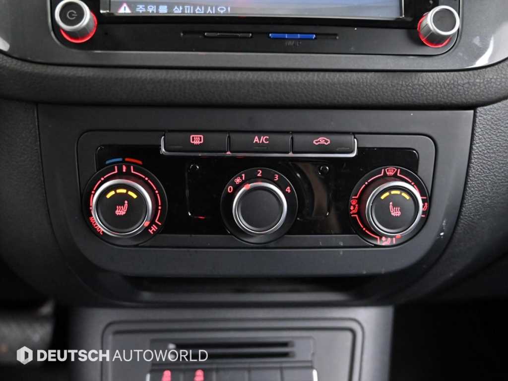 Volkswagen Tiguan 2015 Blanco - Importación desde Corea - HF Imports Iquique - Foto 17