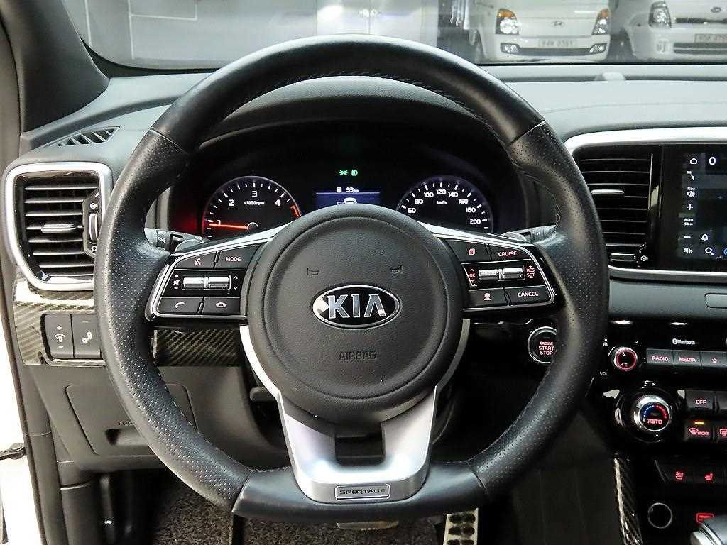KIA Sportage - Vista 8