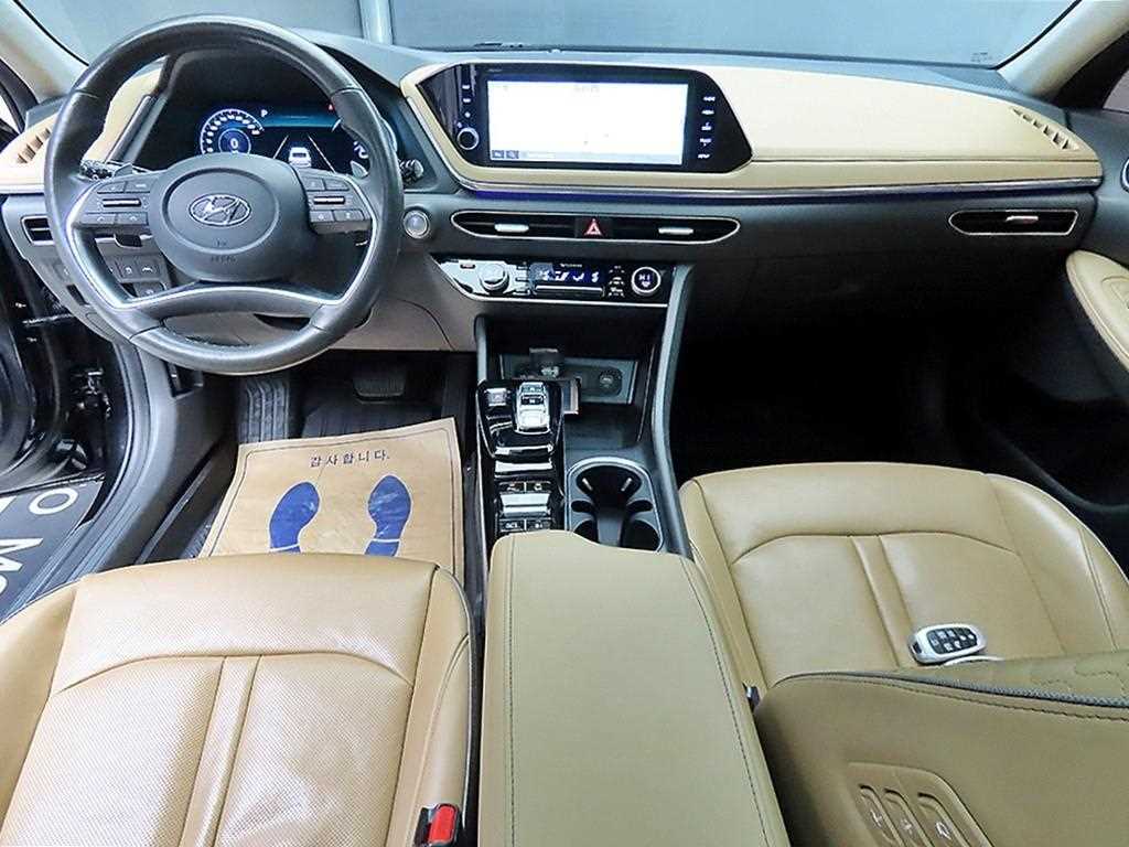 HYUNDAI Sonata - Vista 7