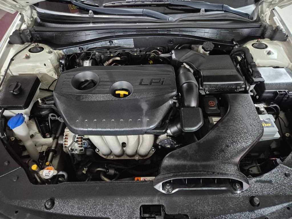 KIA K5 2016 Blanco - Importación desde Corea - HF Imports Iquique - Foto 19