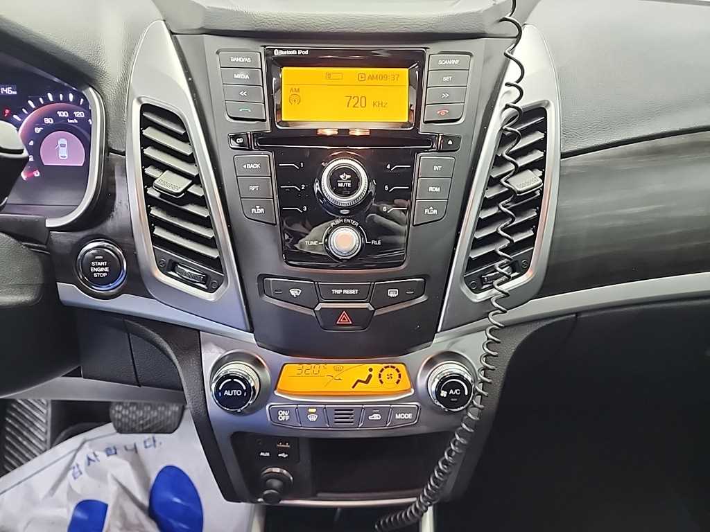 Ssangyong Korando - Vista 10