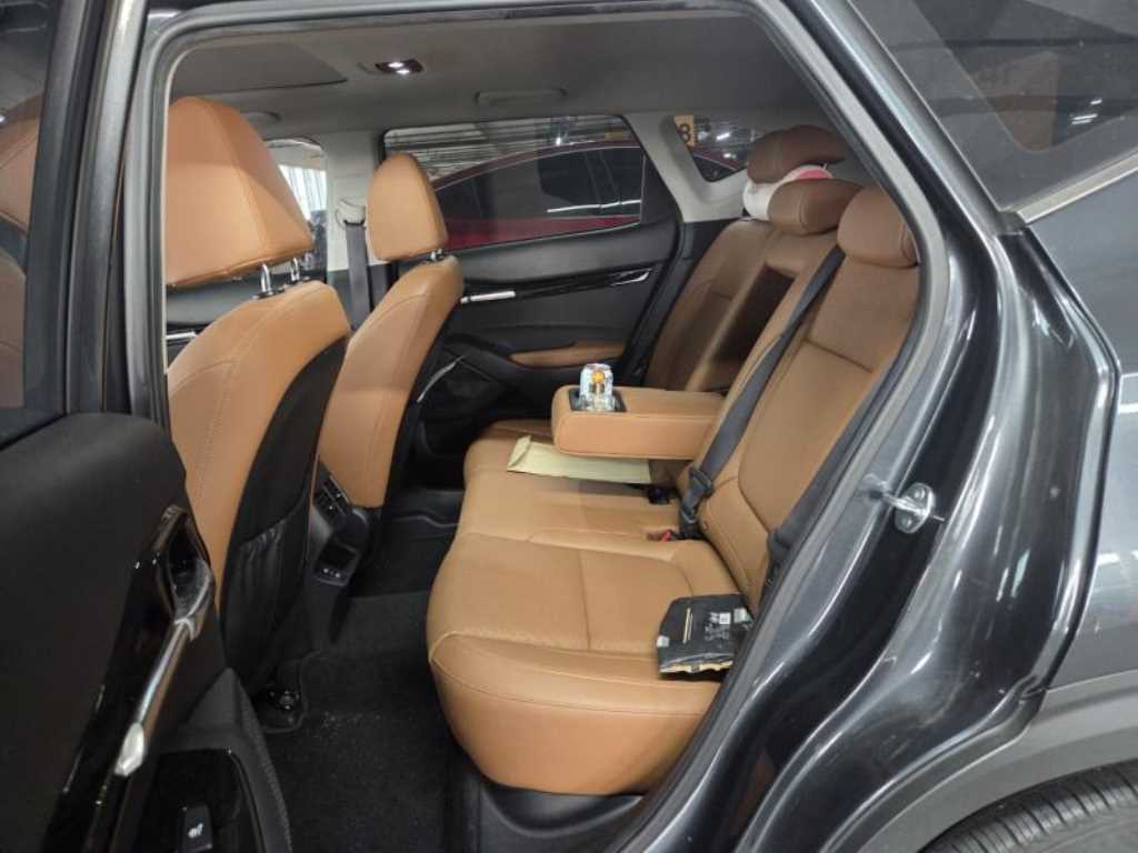 KIA Seltos - Vista 9