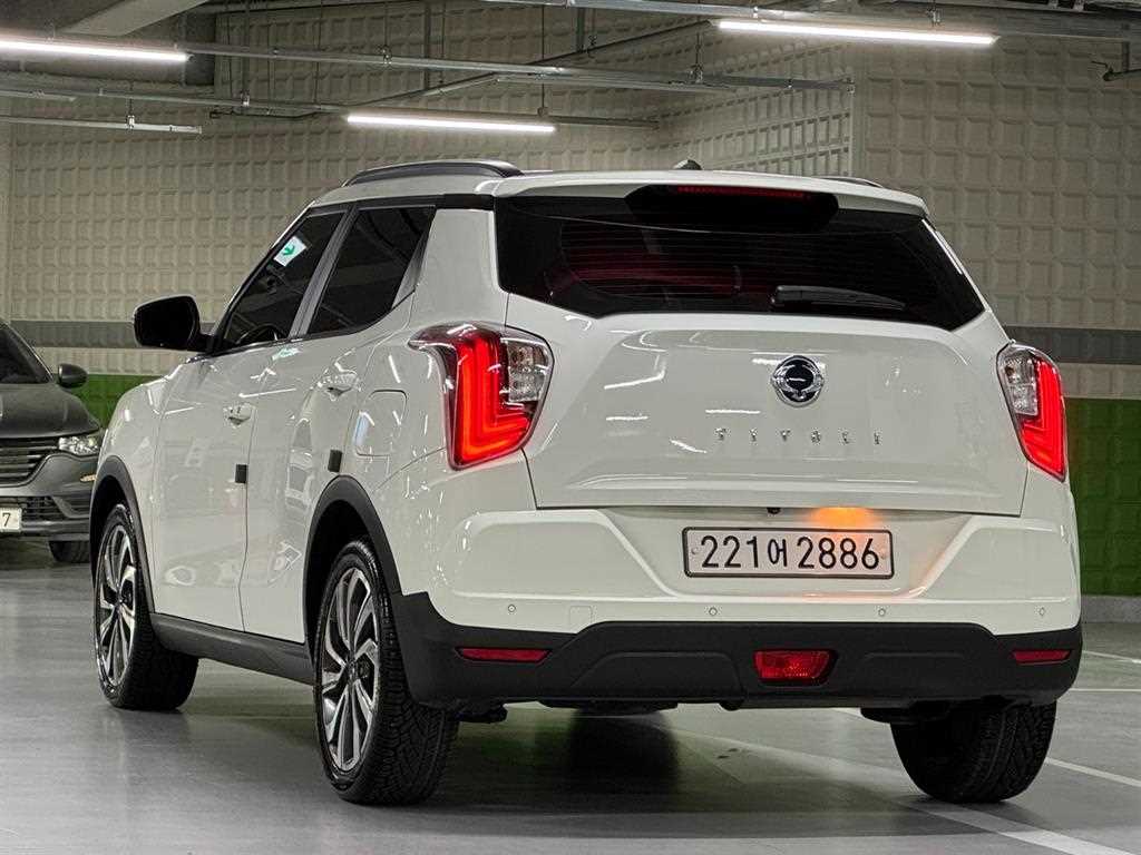 Ssangyong Tivoli - Vista 4