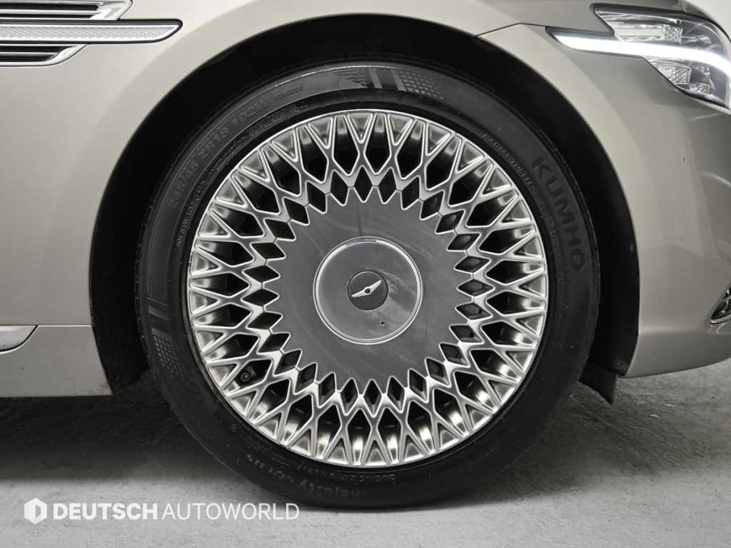 Genesis G90 - Vista 5