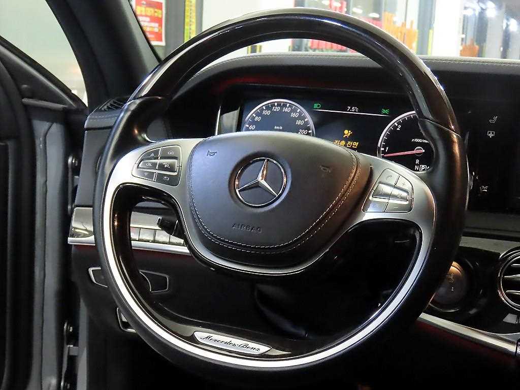 Mercedes Benz S Class - Vista 8