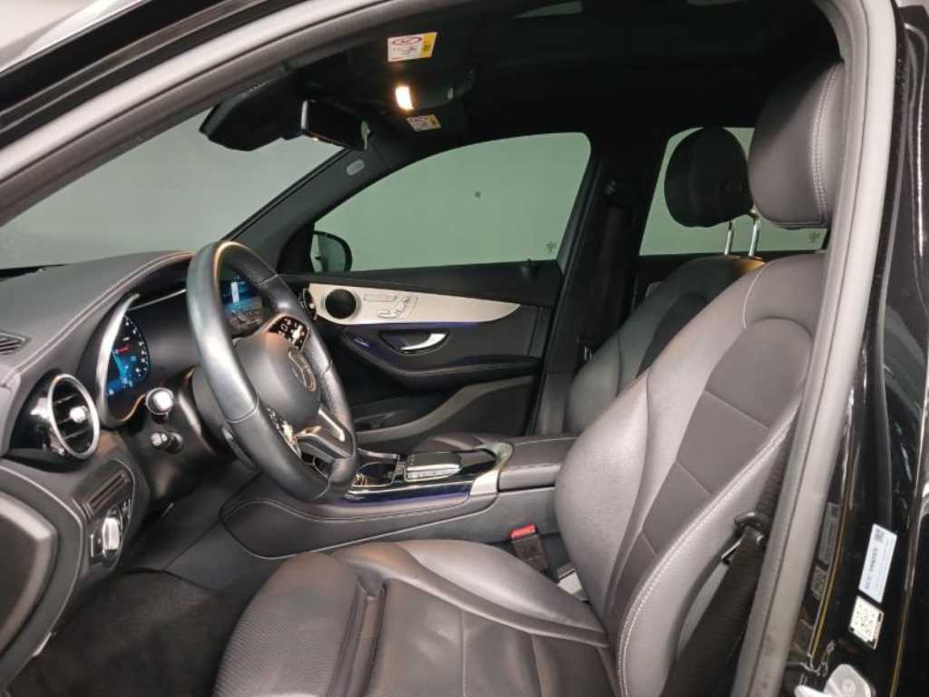 Mercedes Benz GLC Class - Vista 7