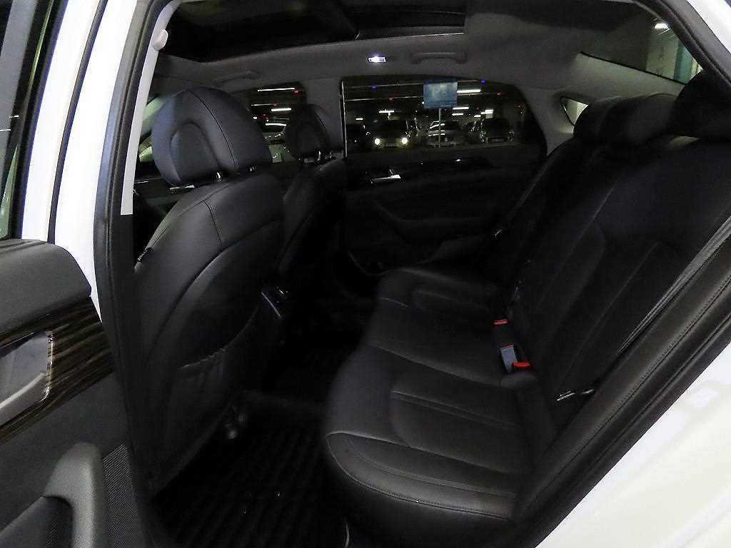 HYUNDAI Sonata - Vista 7