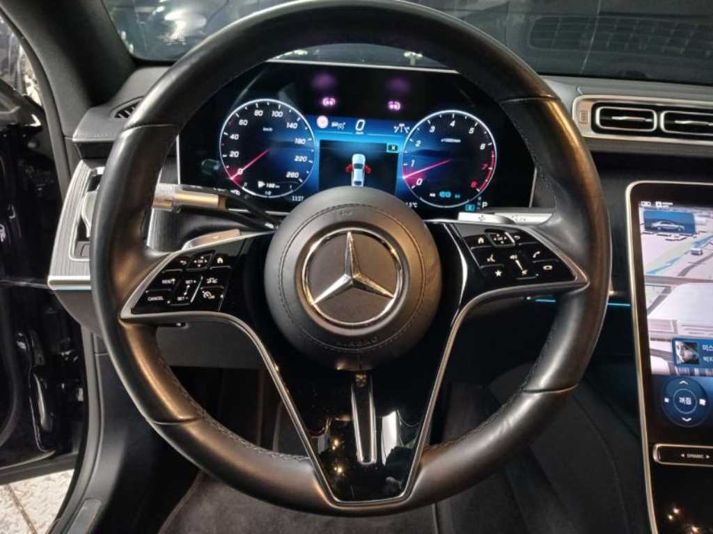 Mercedes Benz S Class - Vista 11
