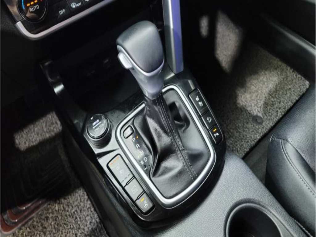 KIA Seltos - Vista 8