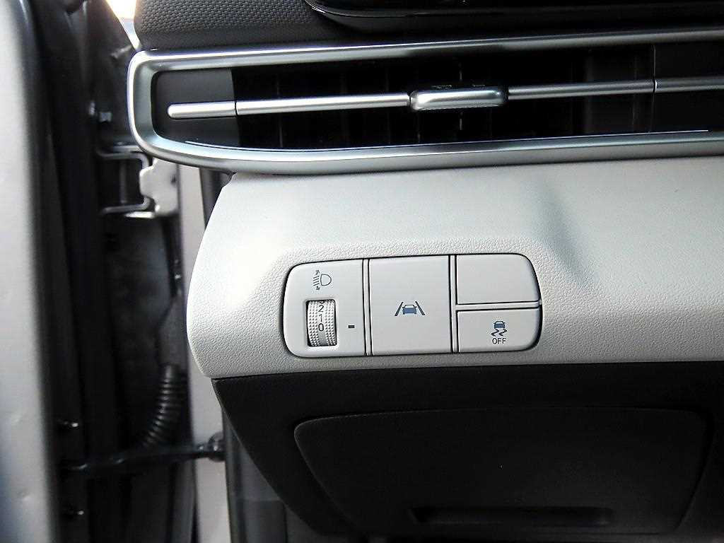 HYUNDAI Avante - Vista 12