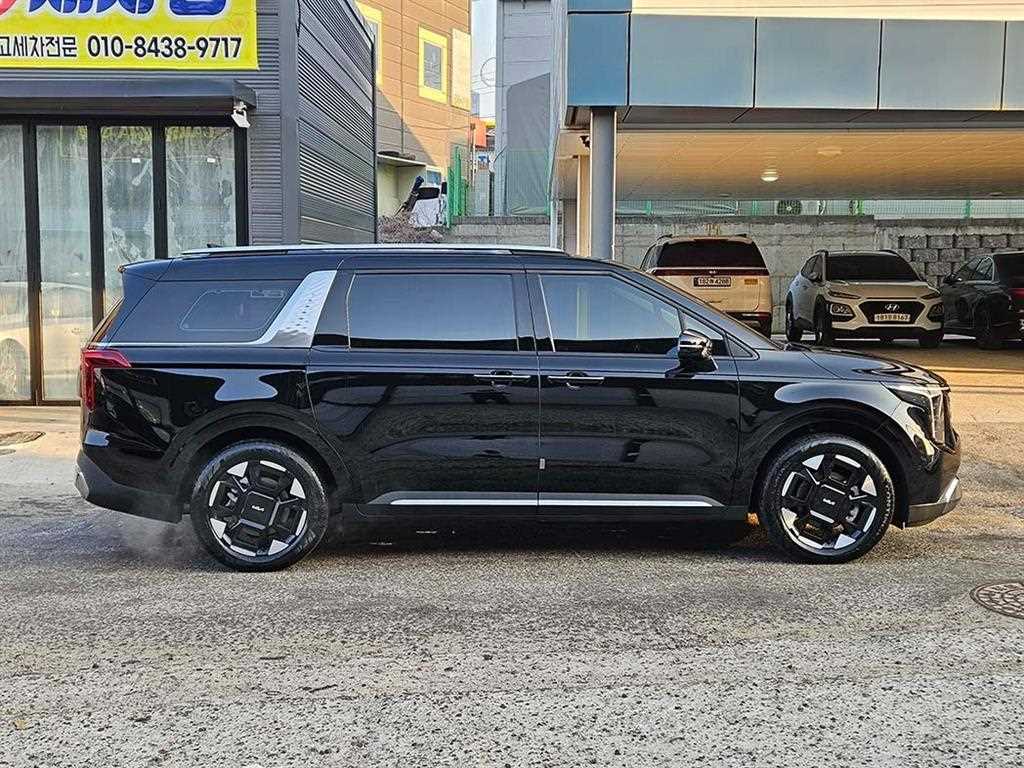 KIA Carnival - Vista 3