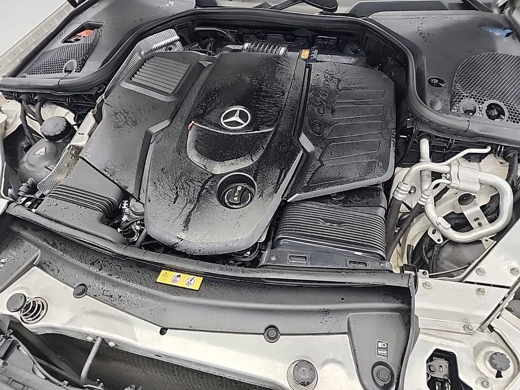 Mercedes Benz CLS Class - Vista 5