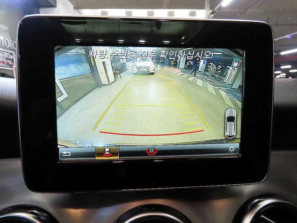 Mercedes Benz GLA Class 2018 Gold color - Importación desde Corea - HF Imports Iquique - Foto 13