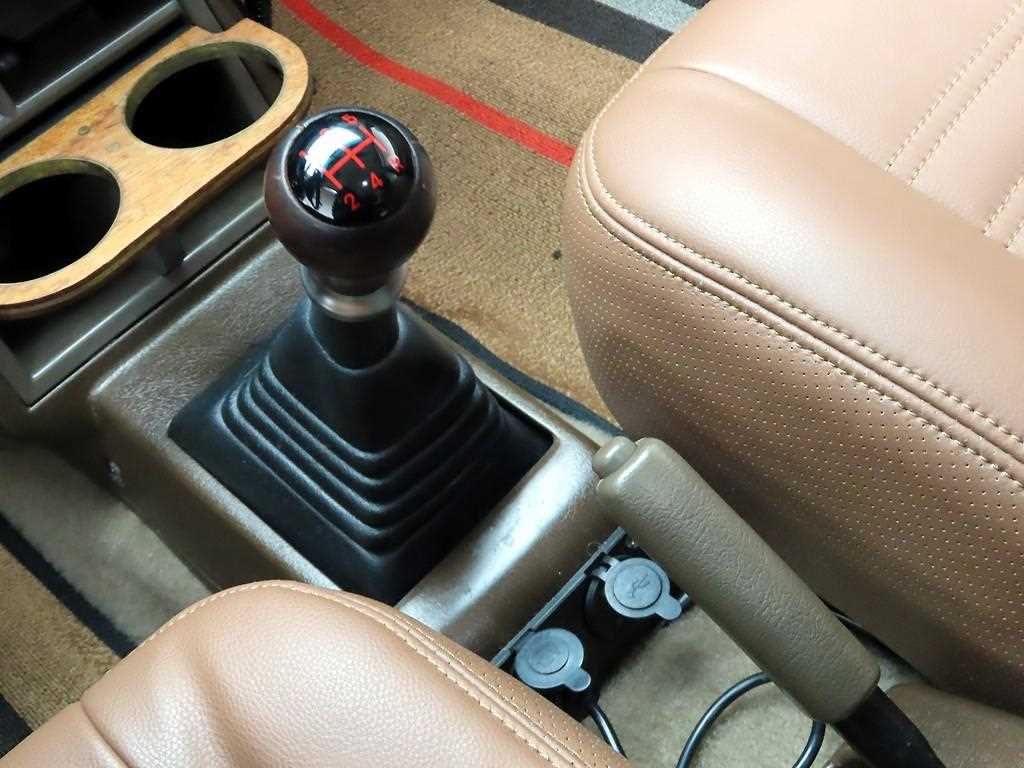 KIA Pride - Vista 10