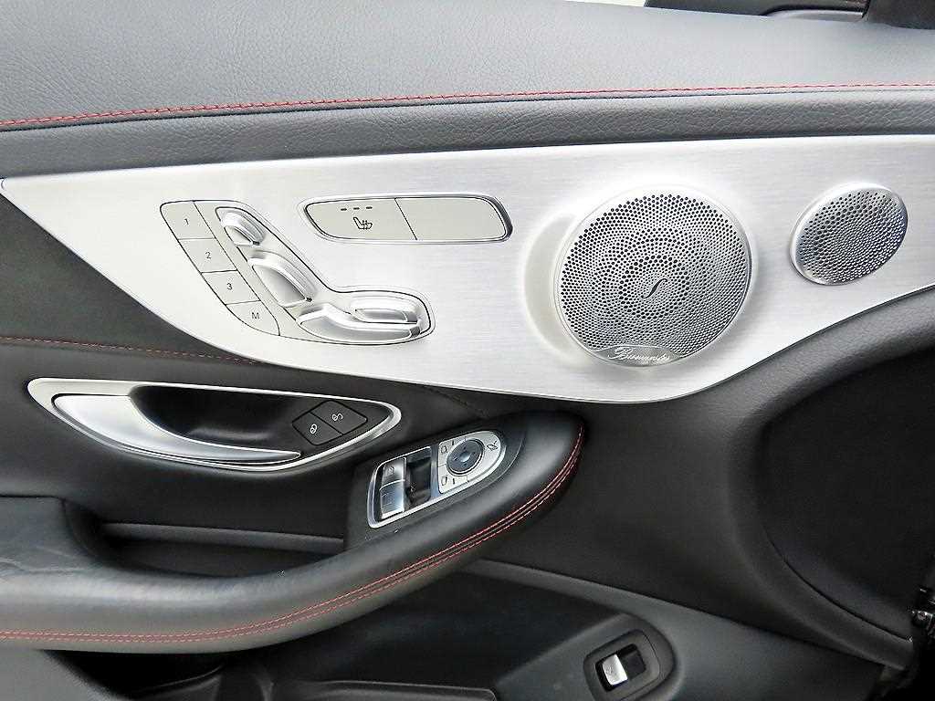 Mercedes Benz C Class - Vista 12