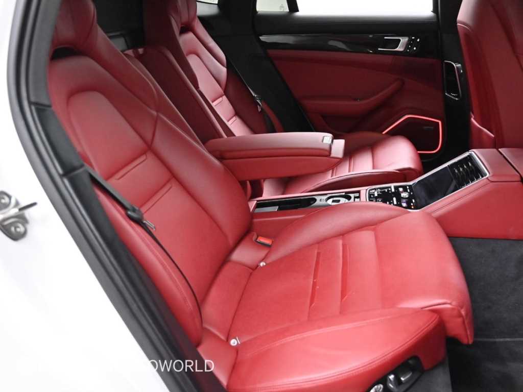 Porsche Panamera - Vista 12