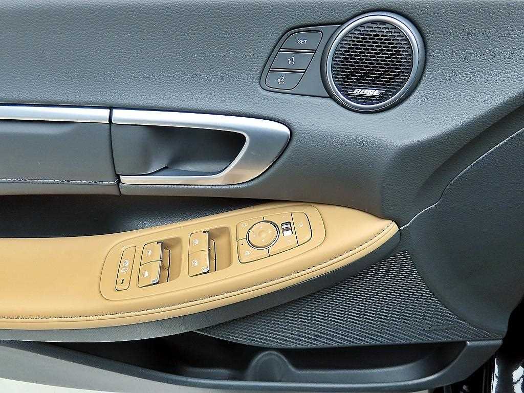 HYUNDAI Sonata - Vista 11