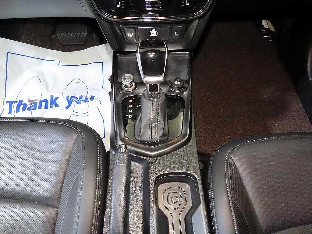 Ssangyong Tivoli - Vista 12