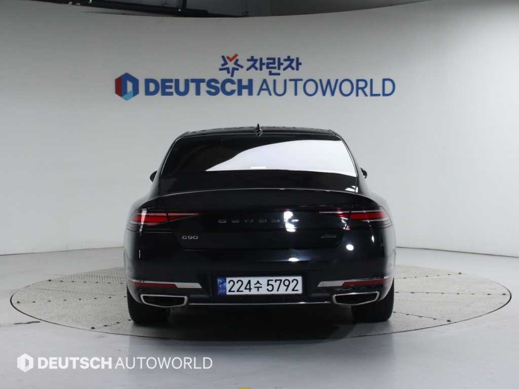 Genesis G90 - Vista 4