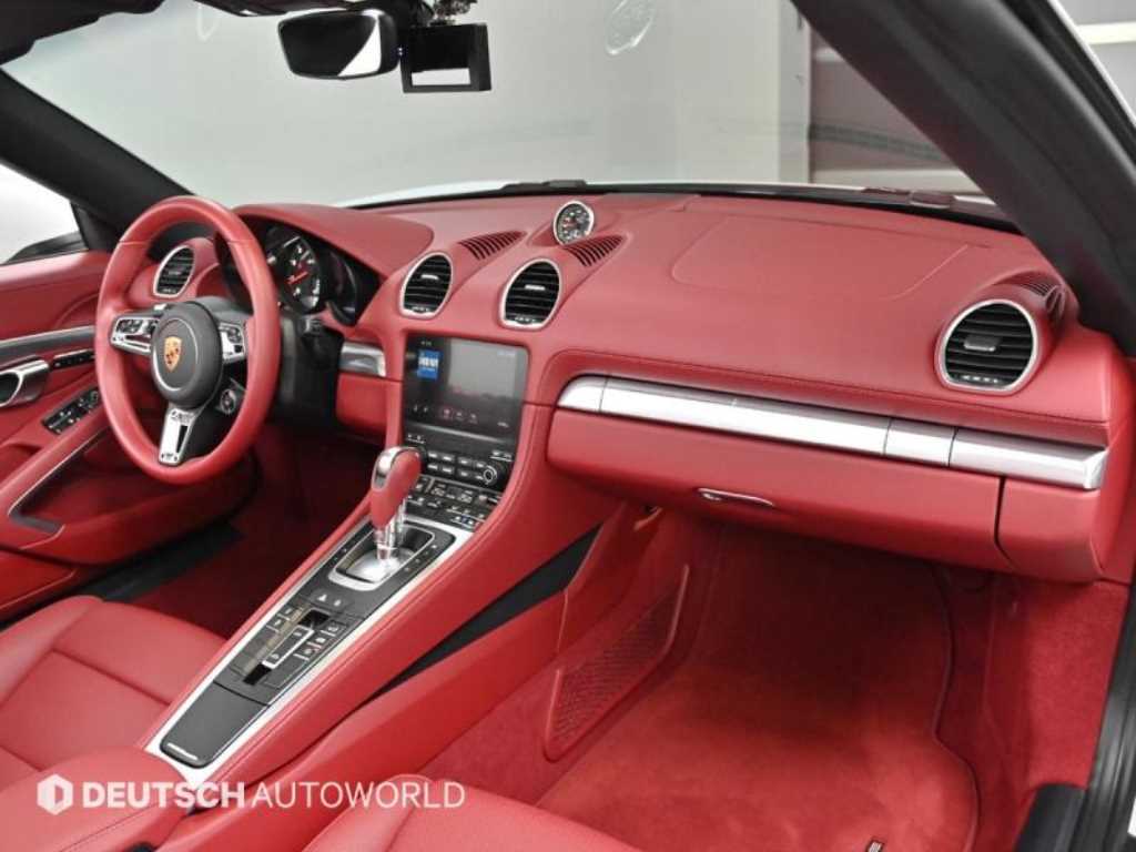 Porsche 718 - Vista 7