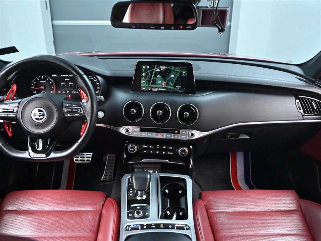 KIA Stinger - Vista 7