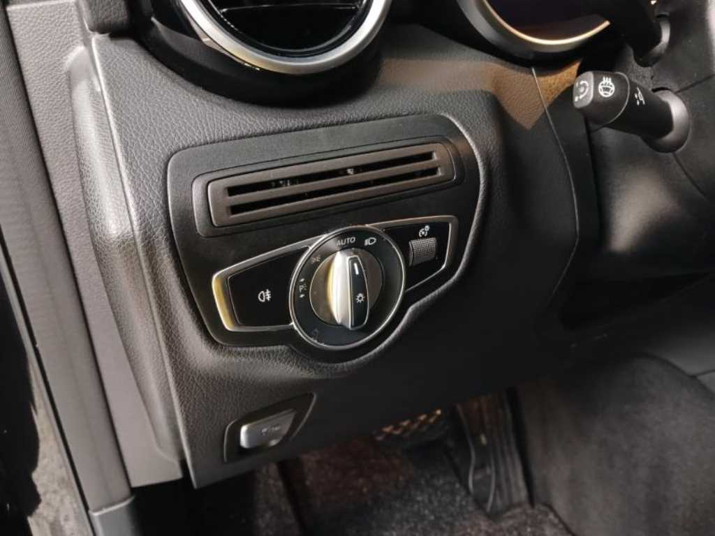 Mercedes Benz GLC Class - Vista 12