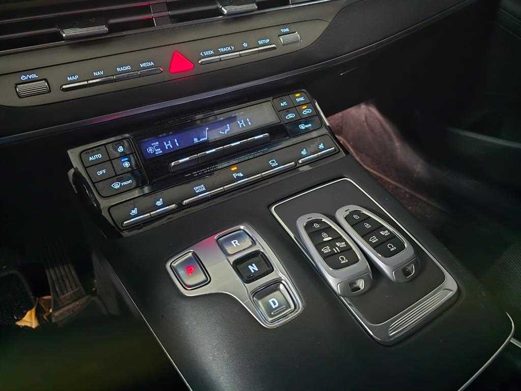 HYUNDAI Grandeur - Vista 11