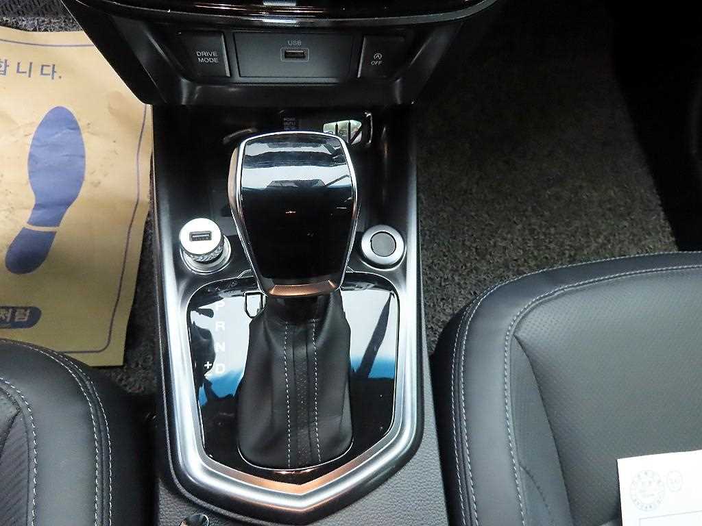 Ssangyong Tivoli - Vista 10