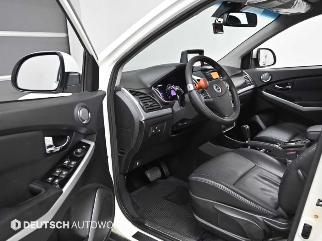 Ssangyong Korando - Vista 11