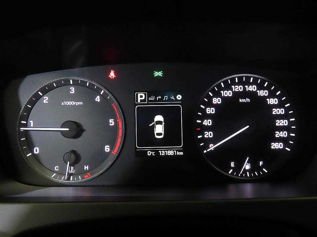 HYUNDAI Sonata - Vista 9