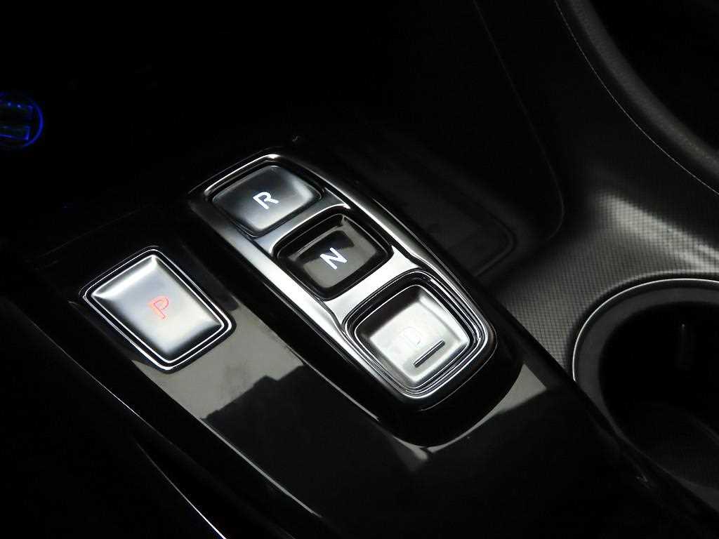 HYUNDAI Sonata - Vista 11