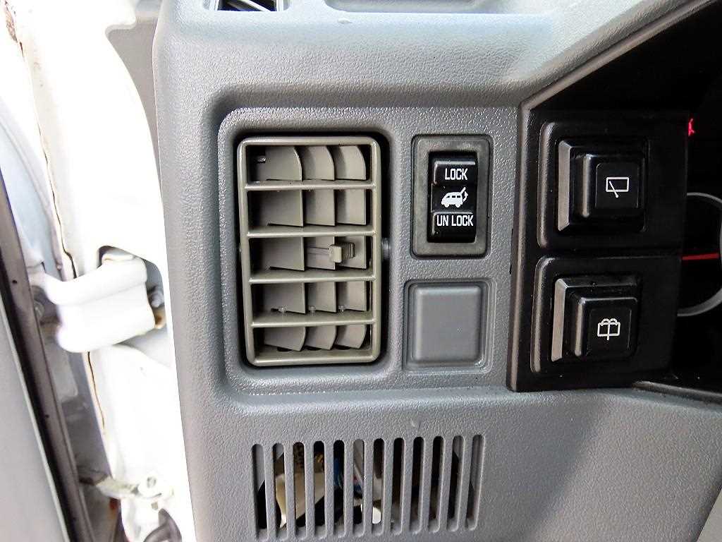 DAEWOO Damas 2019 Gris - Importación desde Corea - HF Imports Iquique - Foto 13