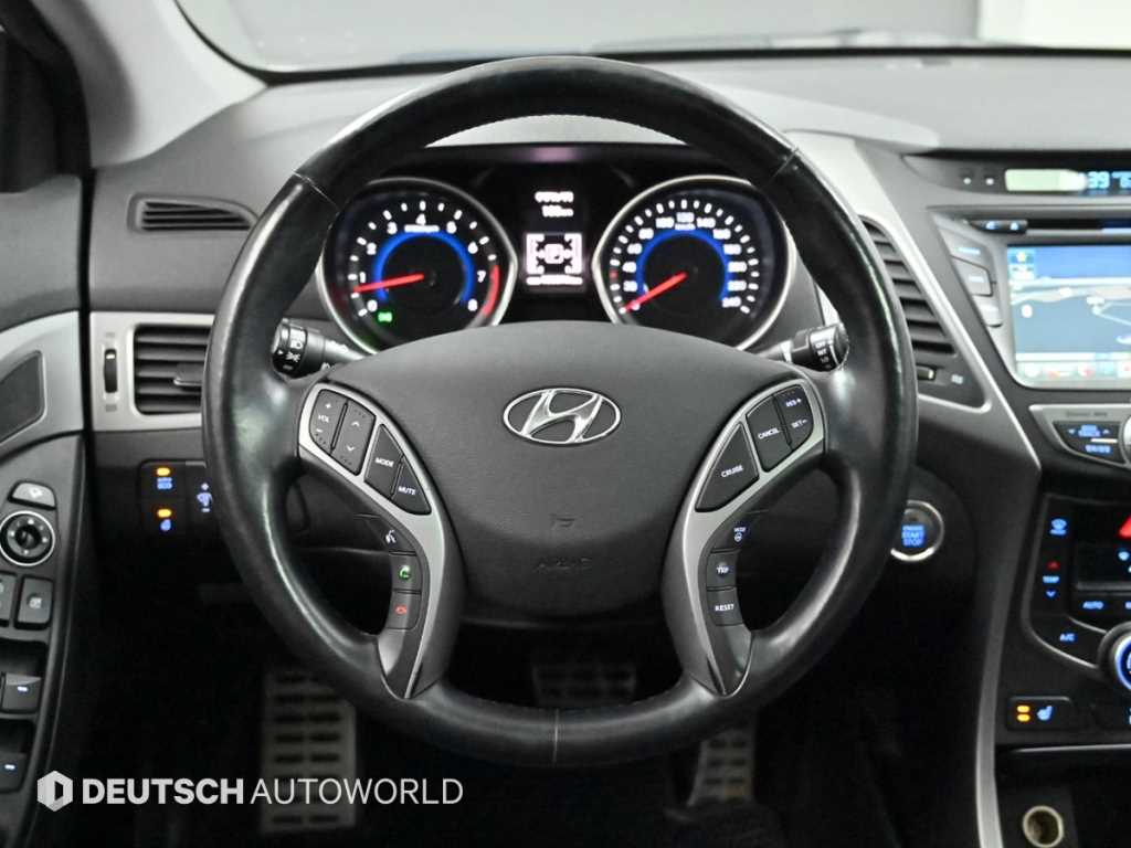 HYUNDAI Avante 2014 Blanco - Importación desde Corea - HF Imports Iquique - Foto 13