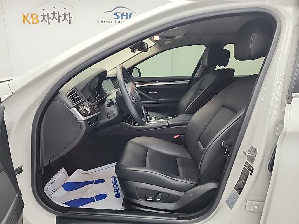 BMW 5 Series - Vista 11