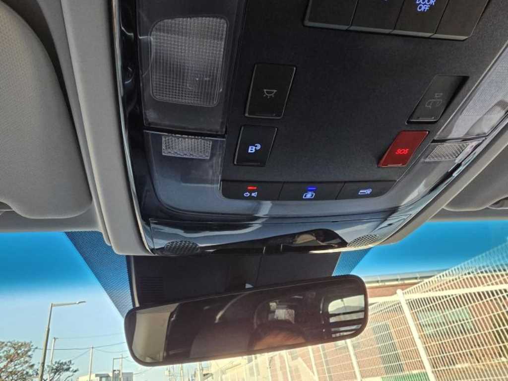 HYUNDAI Staria 2025 Negro - Importación desde Corea - HF Imports Iquique - Foto 16